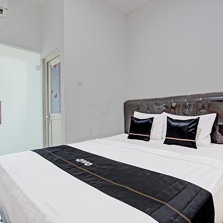 Capital O 91377 Mk Prime Syariah Hotel Semarang Eksteriør billede