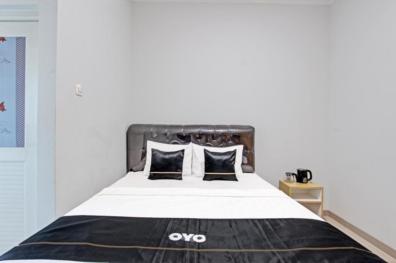 Capital O 91377 Mk Prime Syariah Hotel Semarang Eksteriør billede