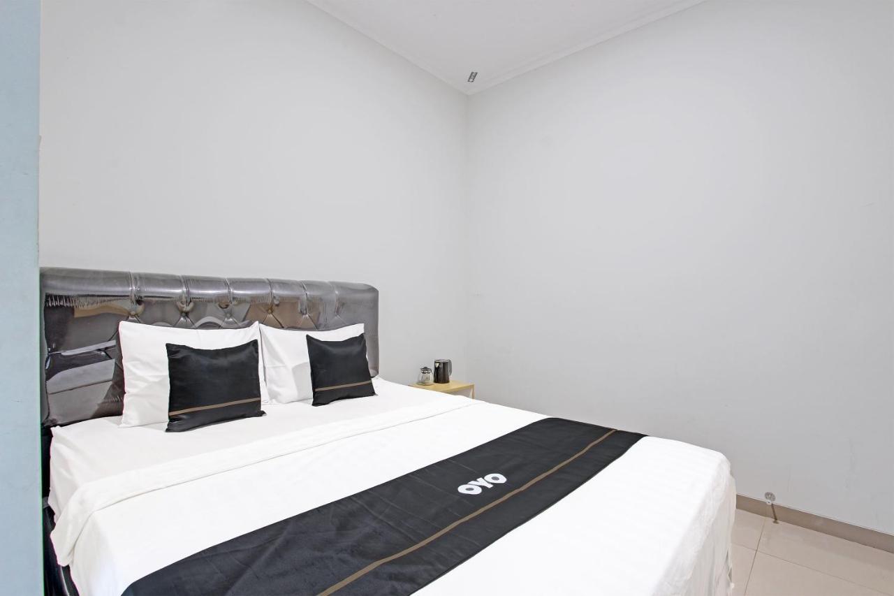 Capital O 91377 Mk Prime Syariah Hotel Semarang Eksteriør billede